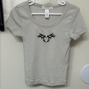 Full Tilt Light Gray Short Sleeve Tee with Black Heart Design